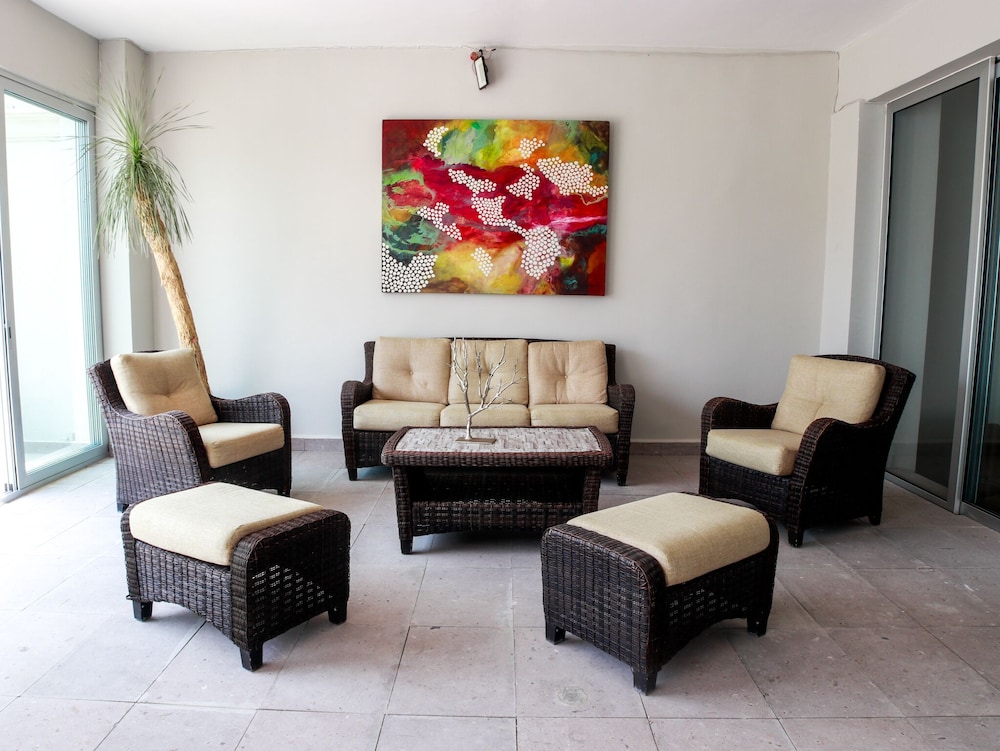 Casabella Art/Boutique Hotel 37/70