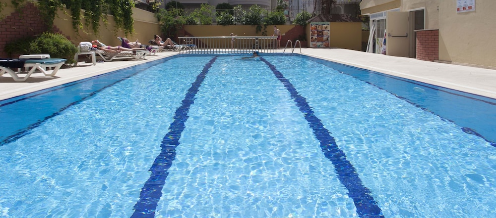 Kleopatra Beach Hotel 33/59