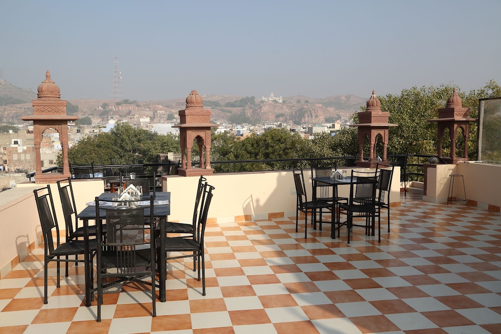 JEE RI HAVELI 41/50