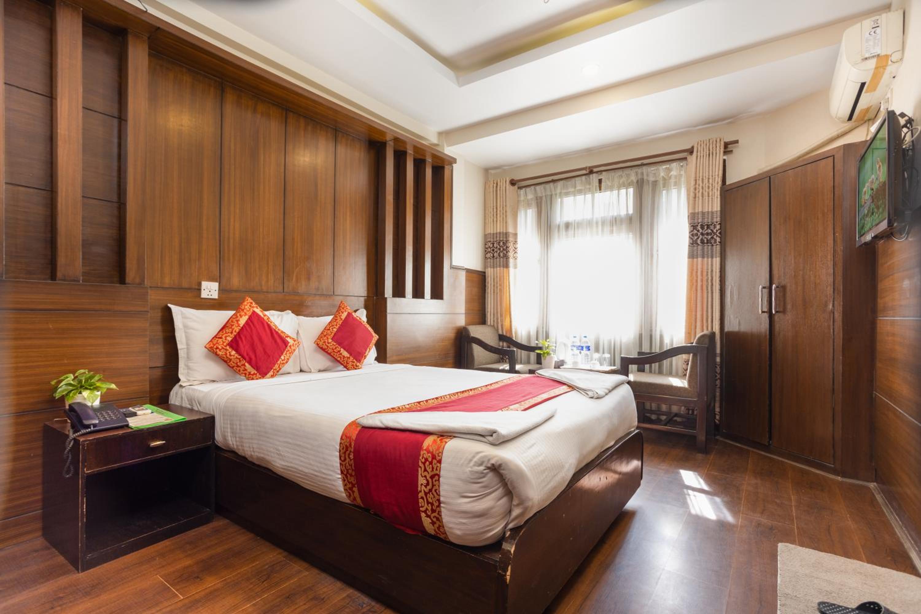 غرفة ديلوكس بسرير مزدوج أو سريرين منفصلين