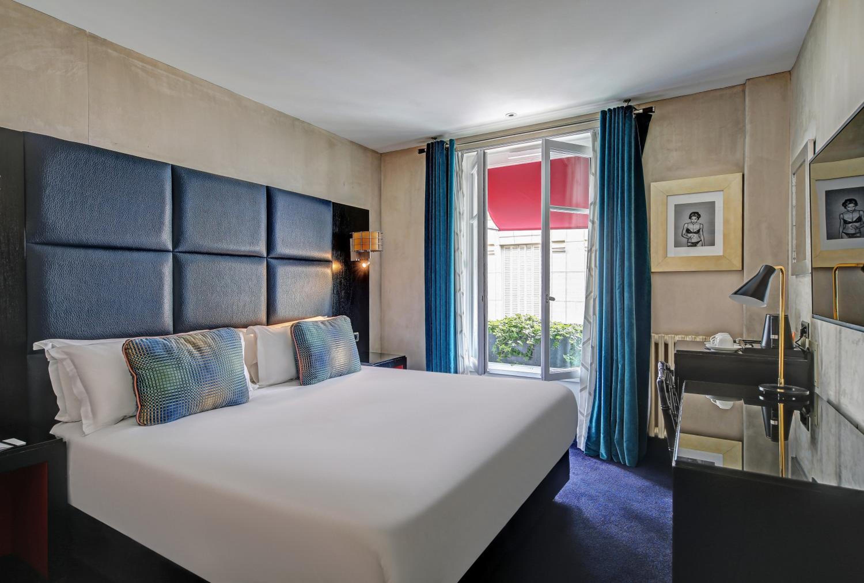 SUPERIOR, DOUBLE BED