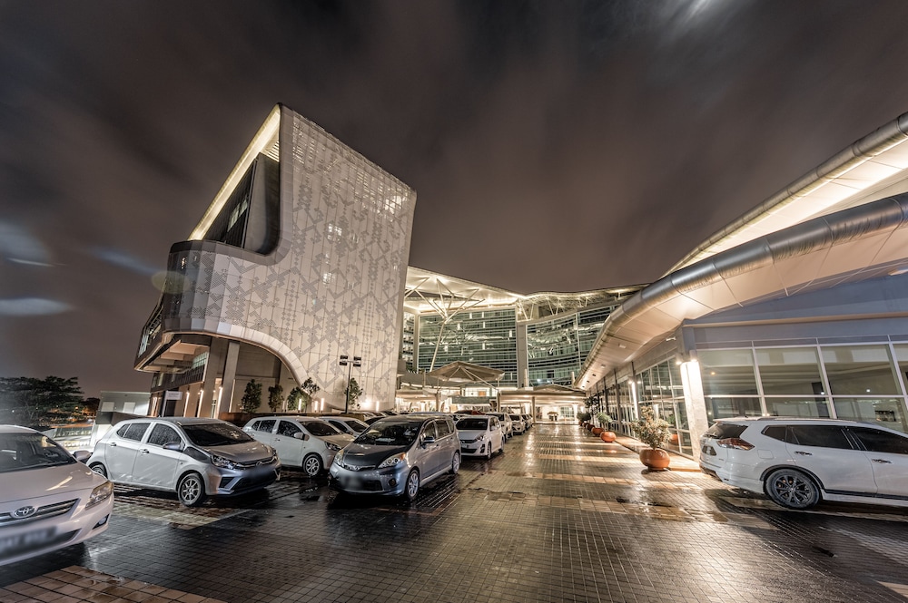 Raia Hotel & Convention Centre Kuching 29/38