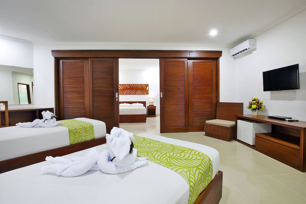 DEWI SRI HOTEL 25/70