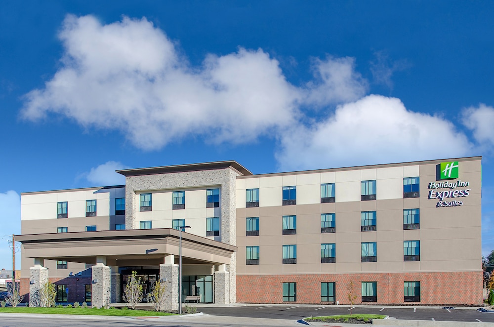 Holiday Inn Express And Suites Atchison 1/30