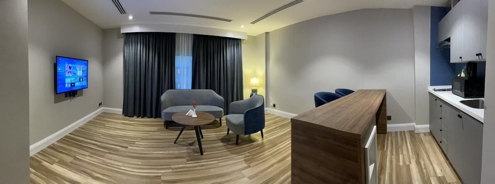 فندق ورويك الجبيل(Warwick Al Jubail Hotel) 44/70