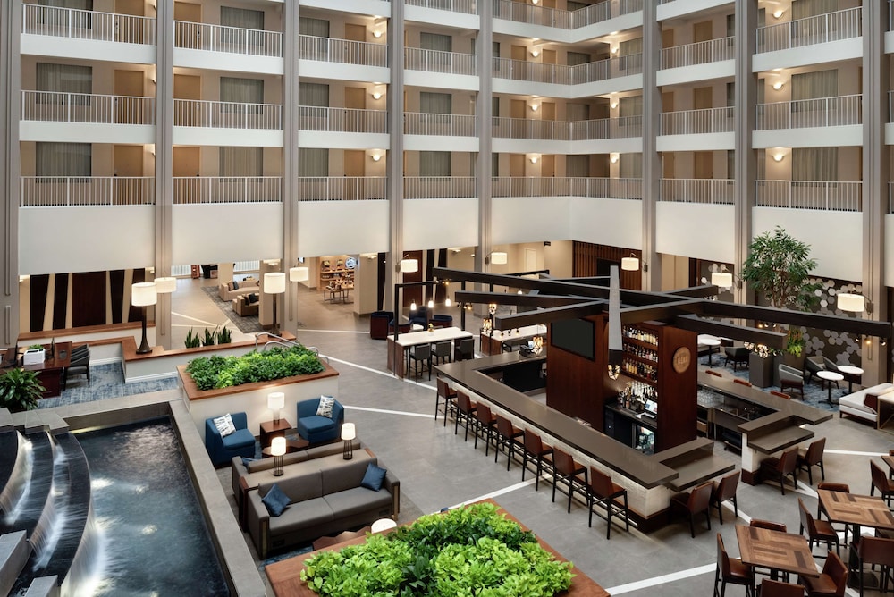Embassy Suites By Hilton Cincinnati Rivercenter 51/53