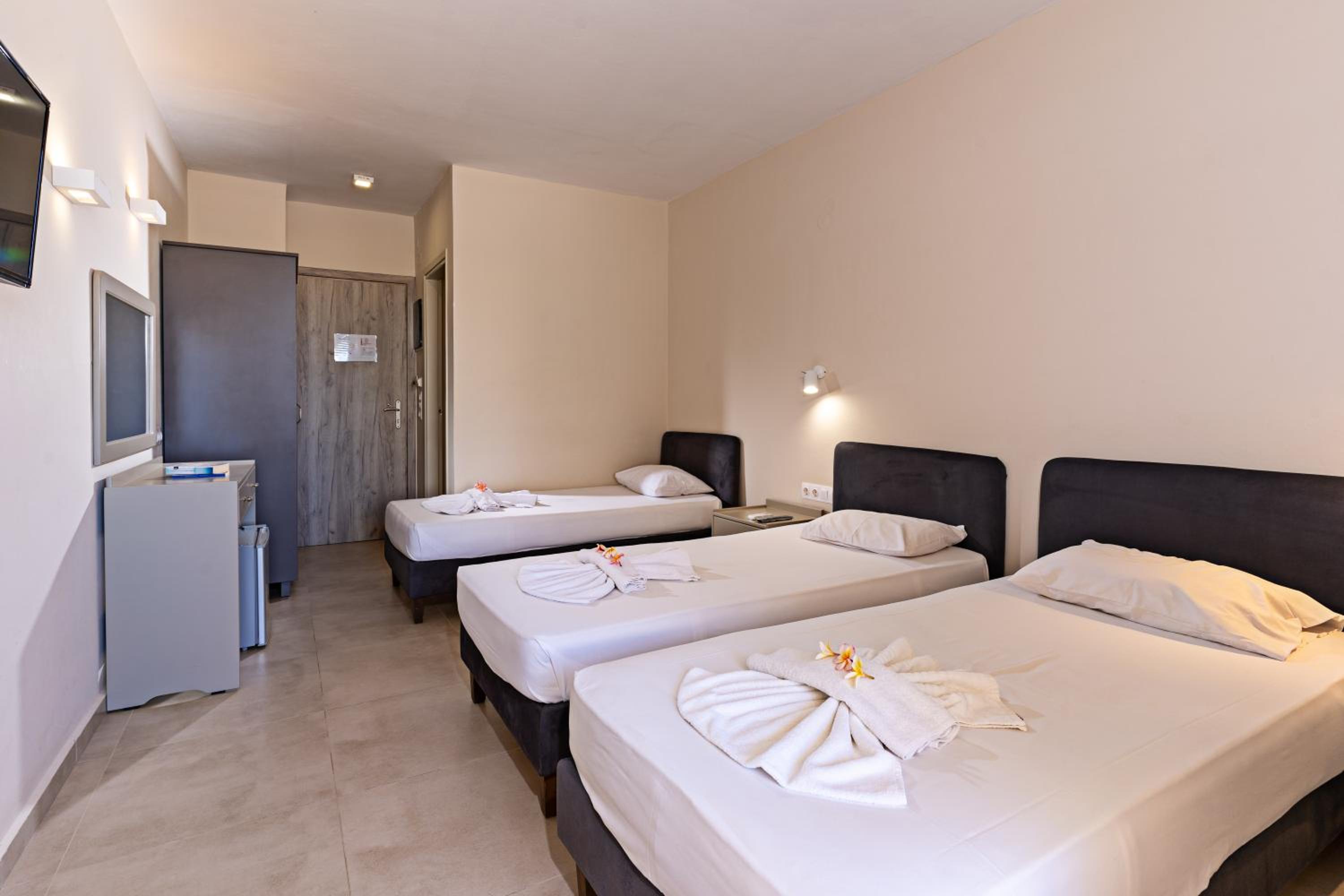 Kathrin Beach Hotel 56/95