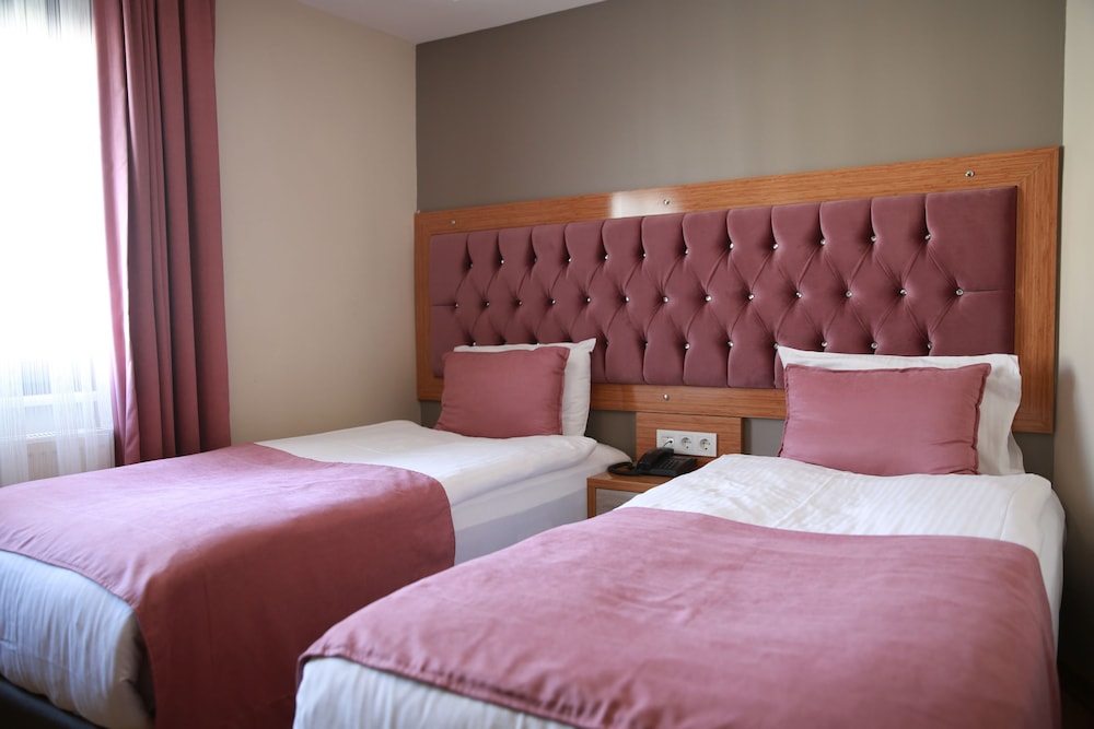 Hotel Black Pearl 13/73