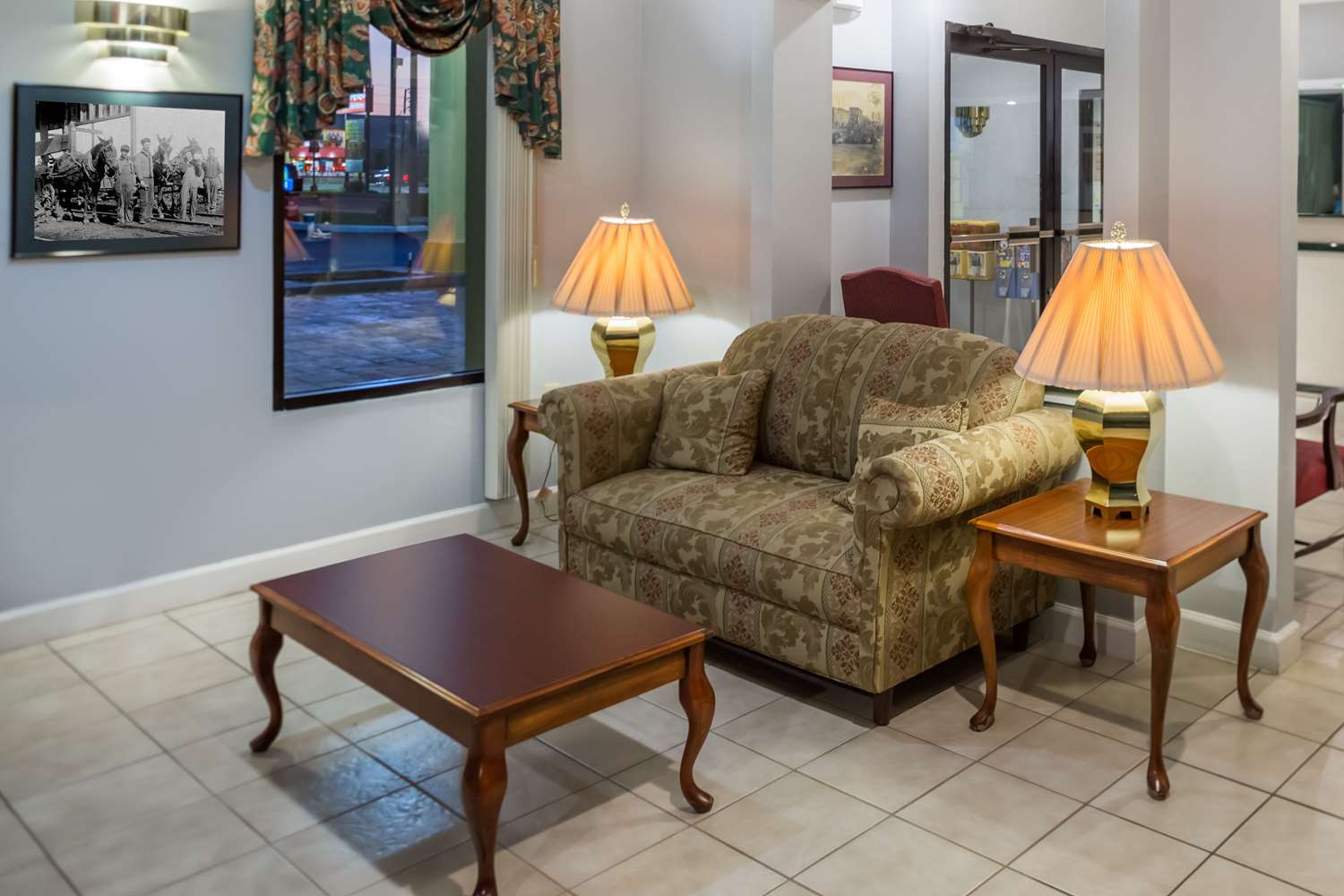 Days Inn by Wyndham Enterprise 13/26