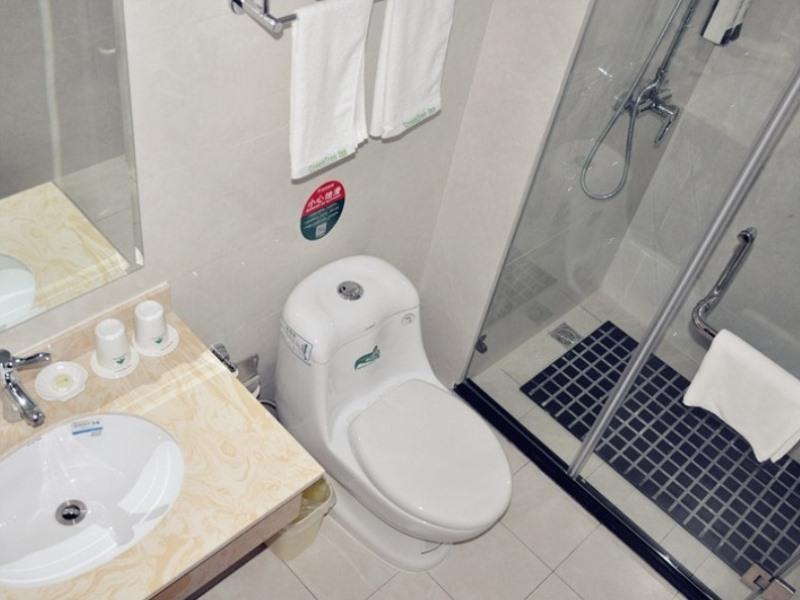 GreenTree Inn Xuzhou Benteng Avenue Express Hotel 22/23