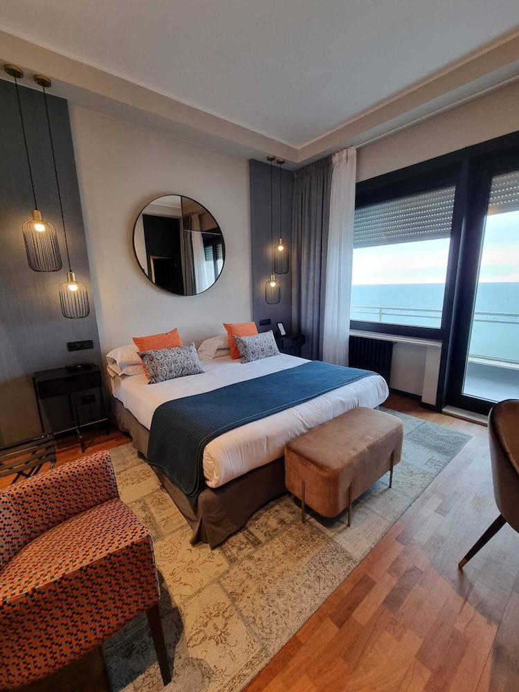 GRAND HOTEL PASSETTO 15/70