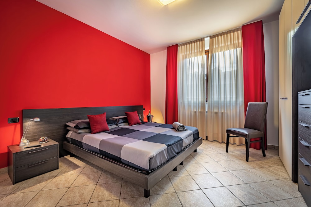 1 BEDROOM, APARTMENT