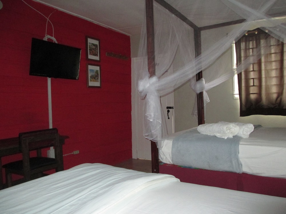 Kingsworth Hostel 25/42