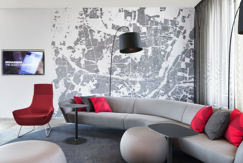 Holiday Inn Express MUNICH CITY WEST 40/80