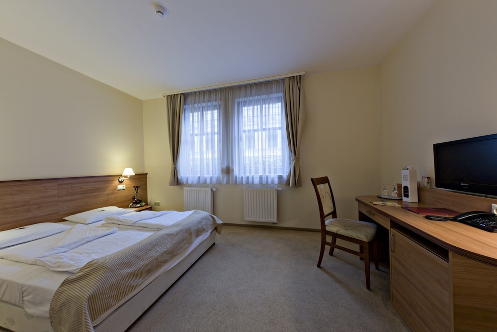 CIVITAS BOUTIQUE HOTEL 23/79