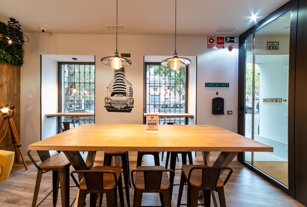 Petit Hostel 33/50