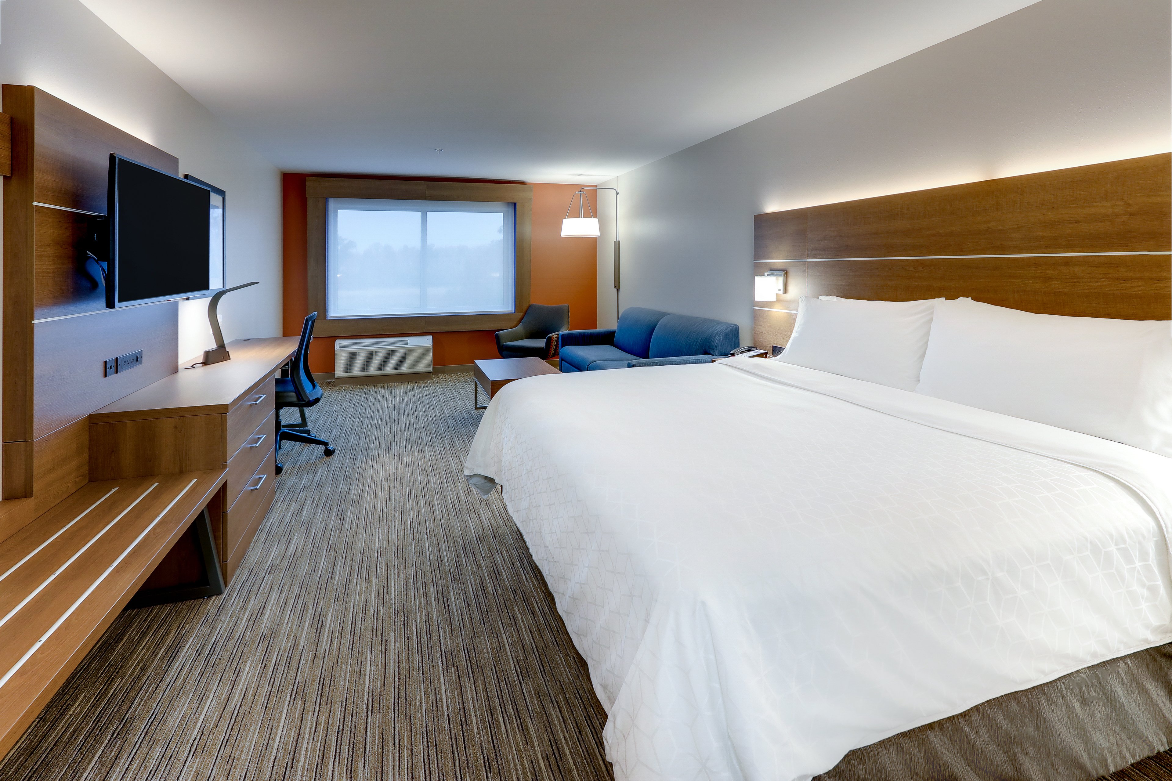 Holiday Inn Express Suites Middletown Goshen 19/71