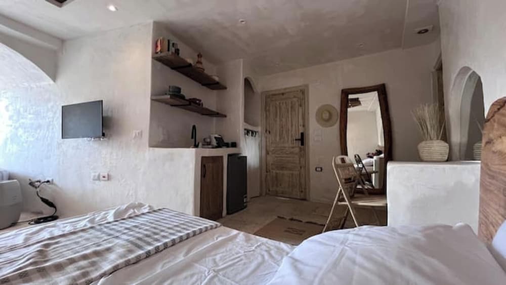 غرفة كلاسيكية بسرير مزدوج بإطلالة على الجبل، 3 Pyramids View Inn 4/10
