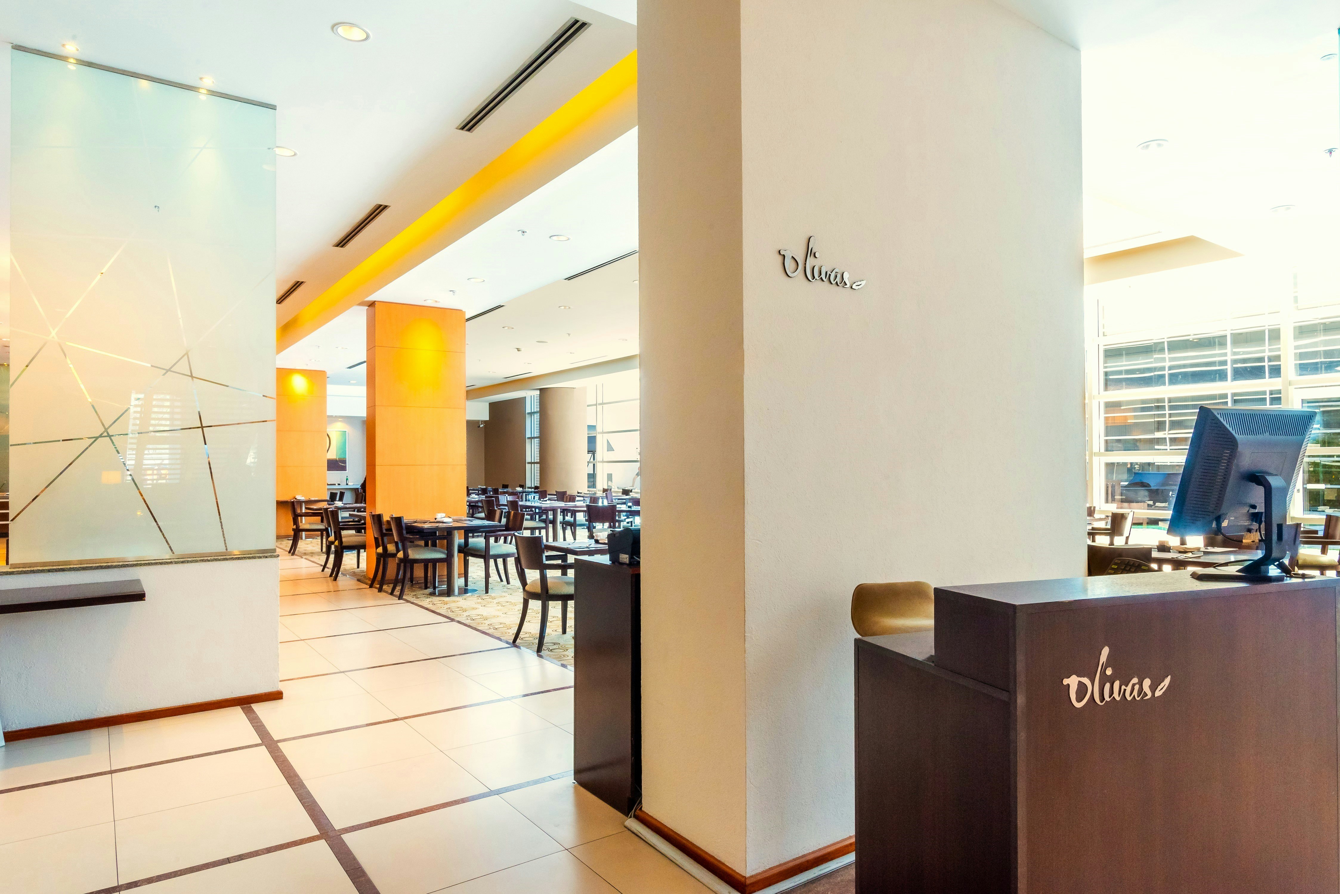 Hilton Mendoza 12/59