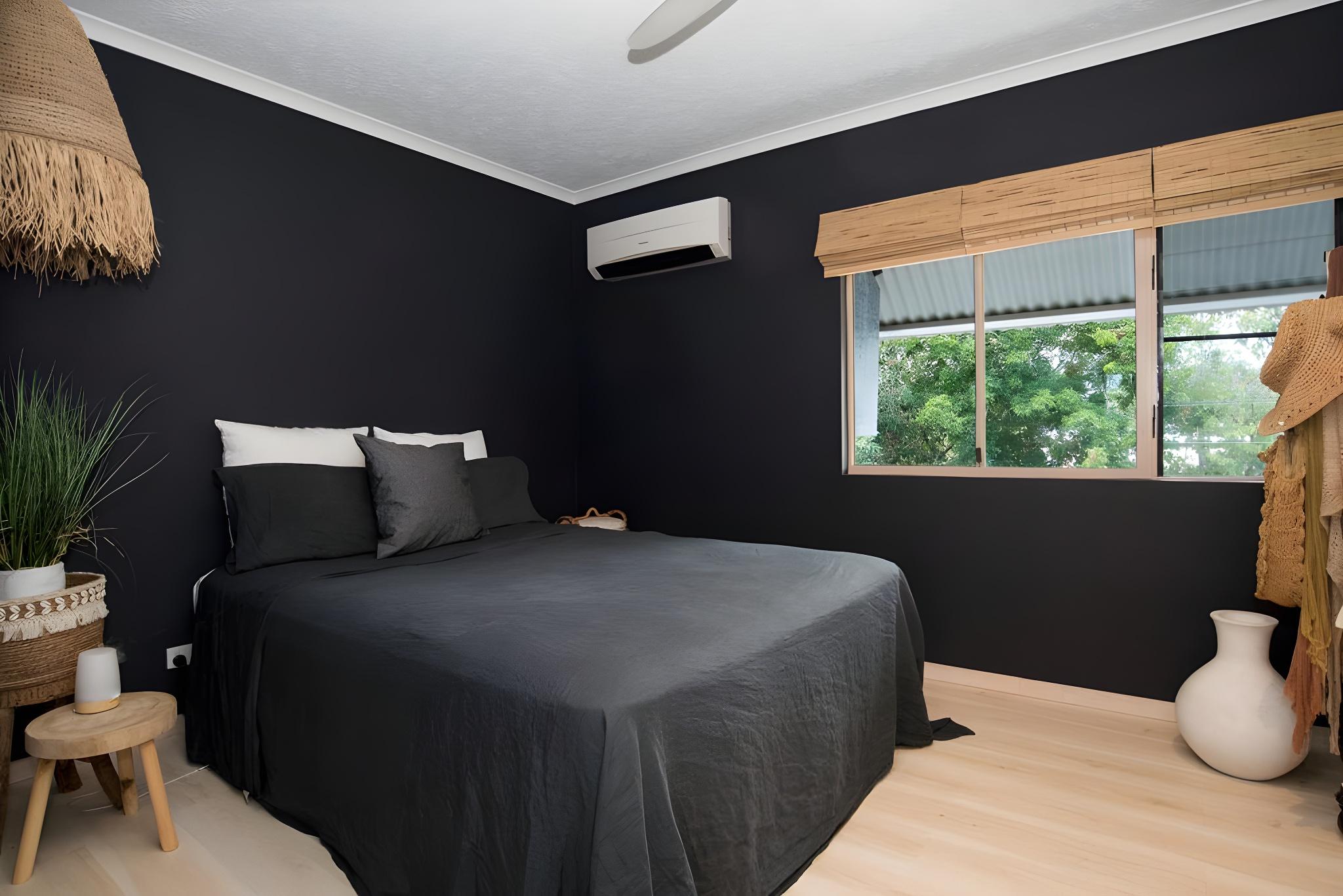 Renovated, Superior, Queen Bed