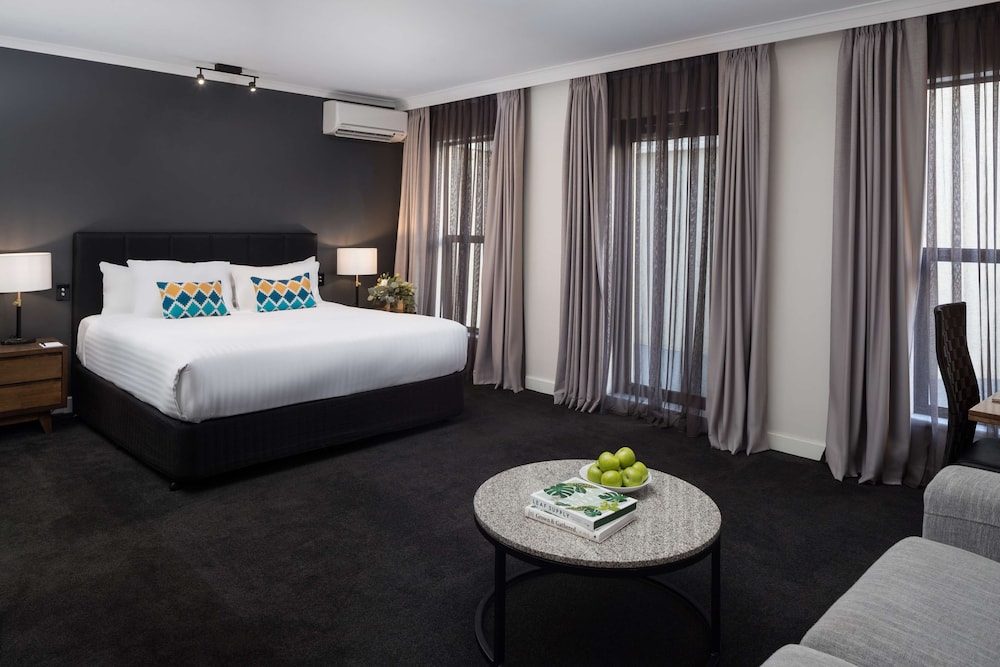 Esplanade Hotel Fremantle by Rydges 20/80