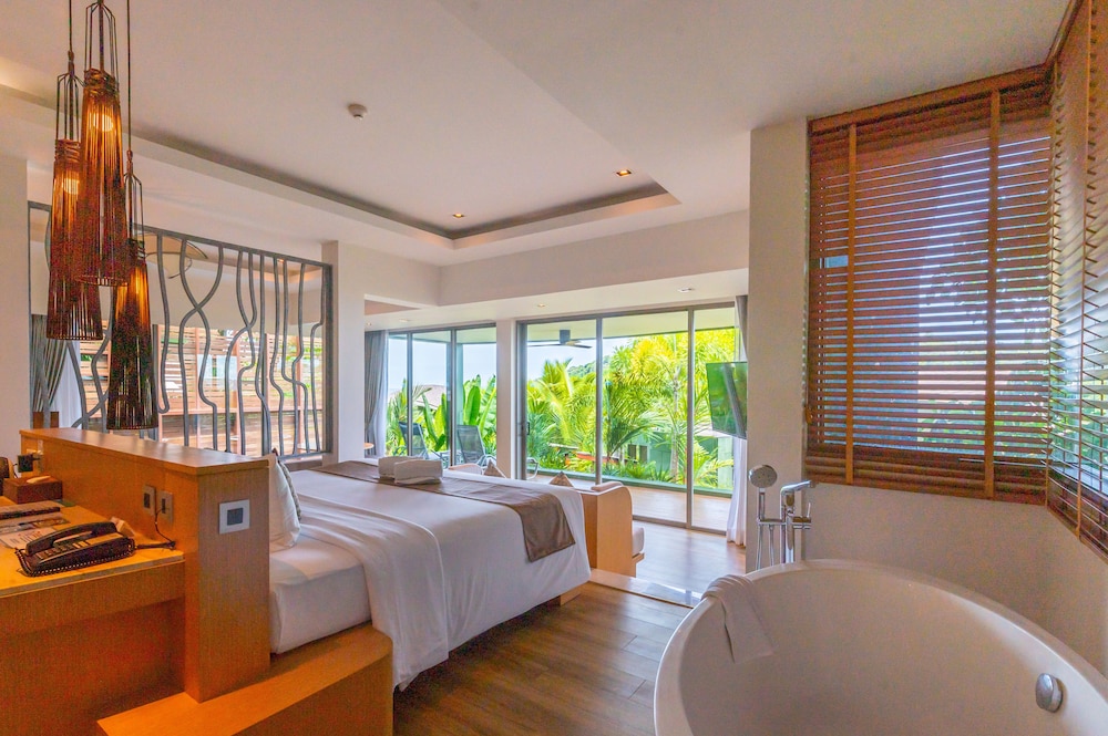 Deluxe Pool Villa