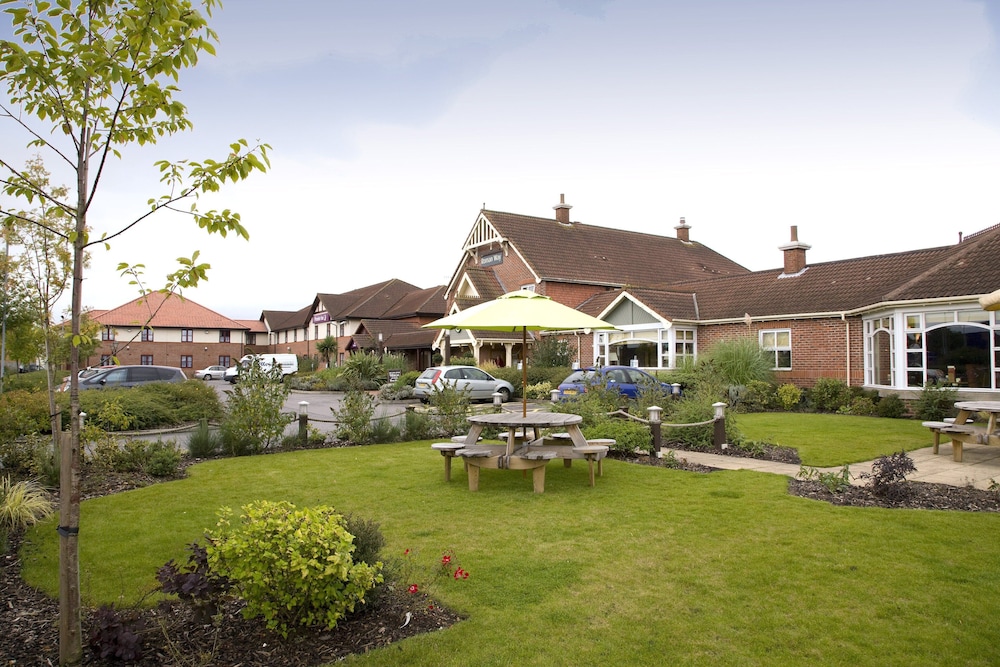 Premier Inn Newark 49/55