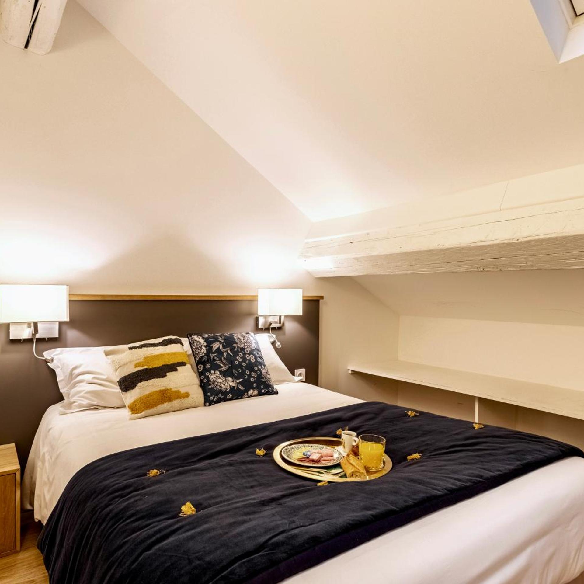 Duplex, Studio