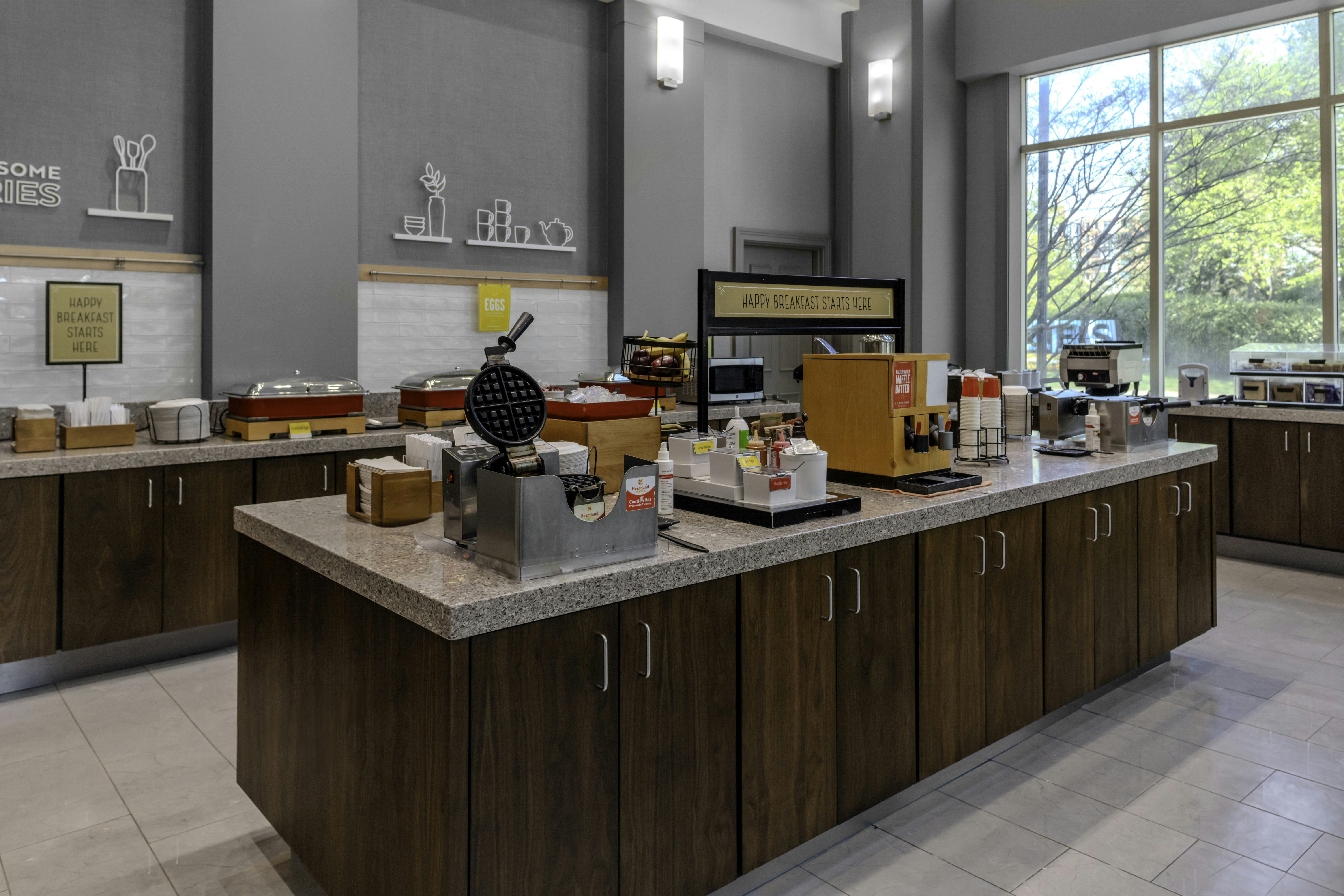 Hampton Inn & Suites Arlington Crystal City DCA 37/64