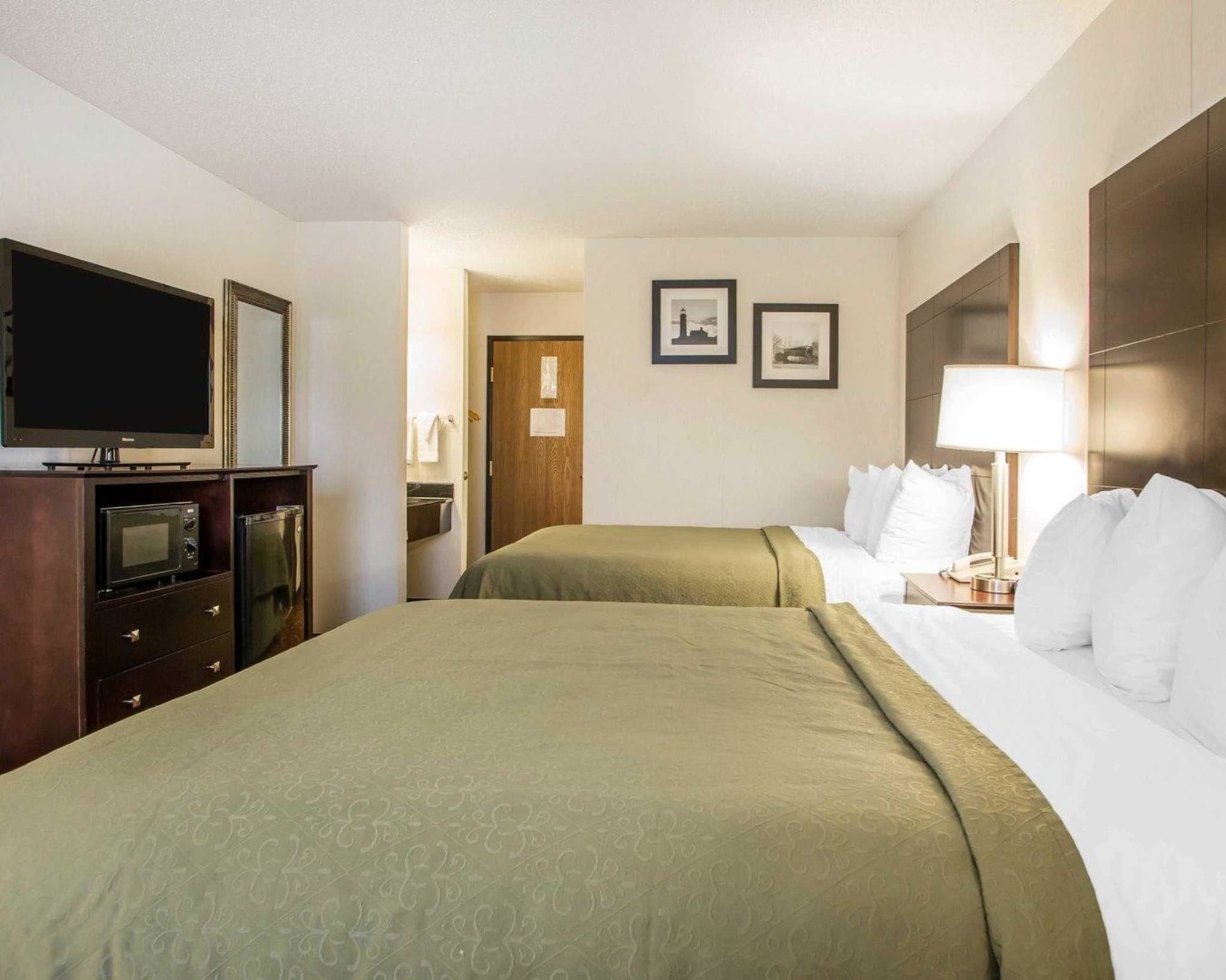 Standard, 2 Queen Beds