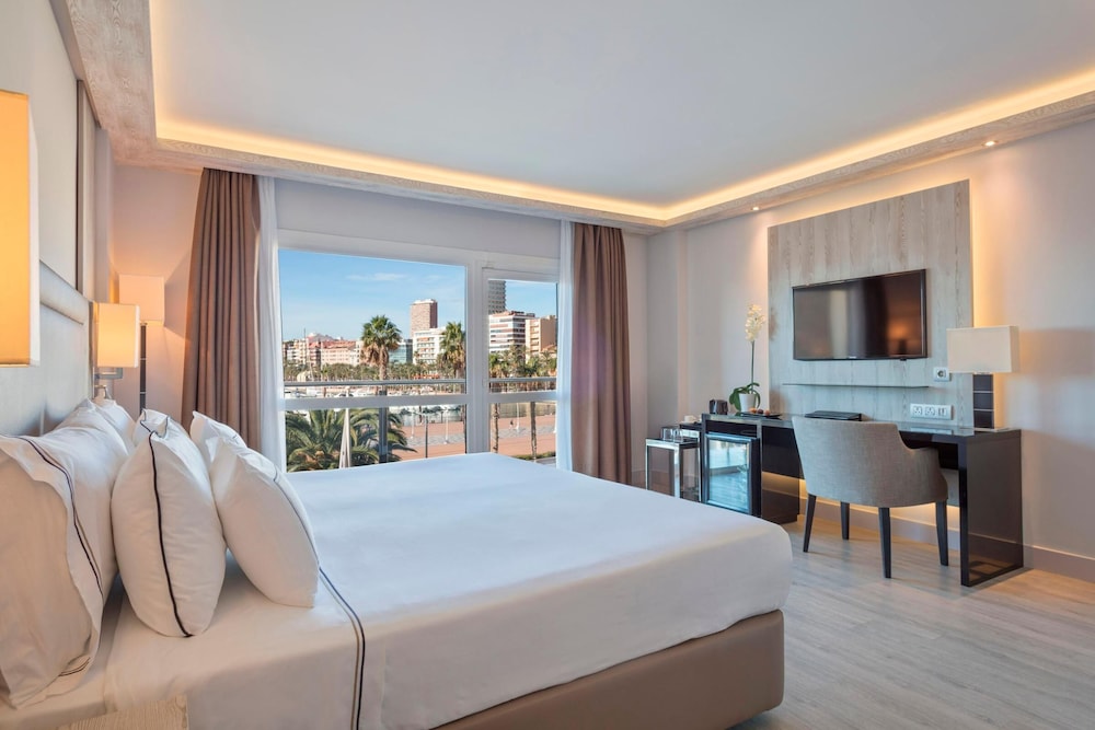 جناح جونيور تنفيذي بسرير مزدوج، Melia Alicante 3/10