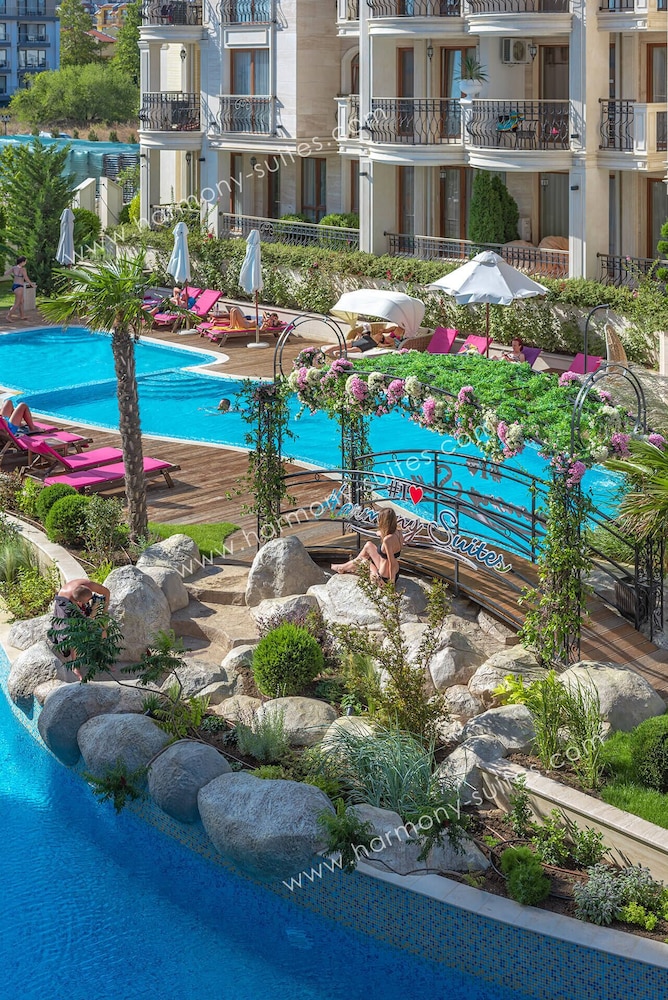 Harmony Suites 10 36/42