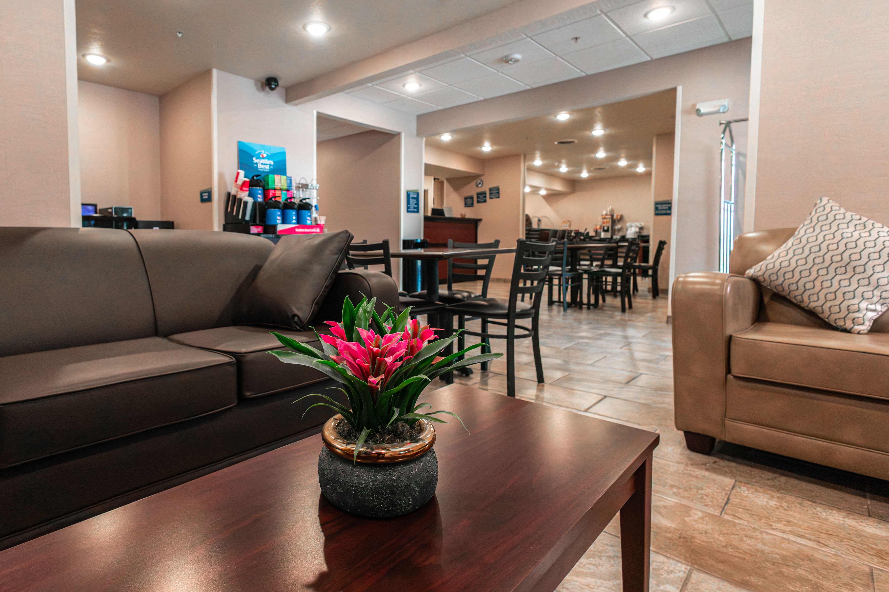 Cobblestone Inn Amp Suites Big Lake Tx 47/80