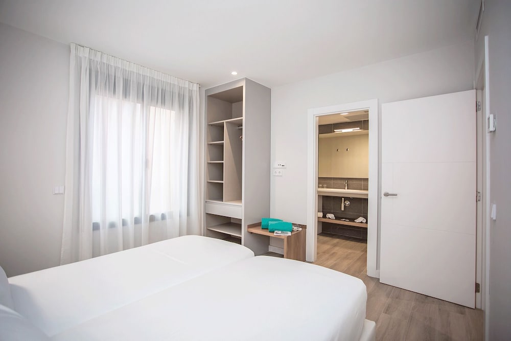 2 Bedrooms, Type C, Premium, Apartment, 4 Beds, Sofa, Balcony, Large، Arguineguin Park By Servatur 3/10