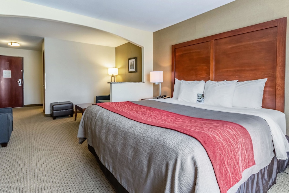 Comfort Inn & Suites Gillette near Campbell Medical Center 16/44