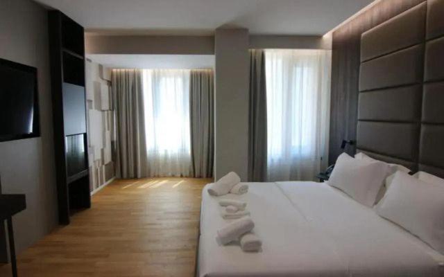Adelar Hotel Tirana 13/60