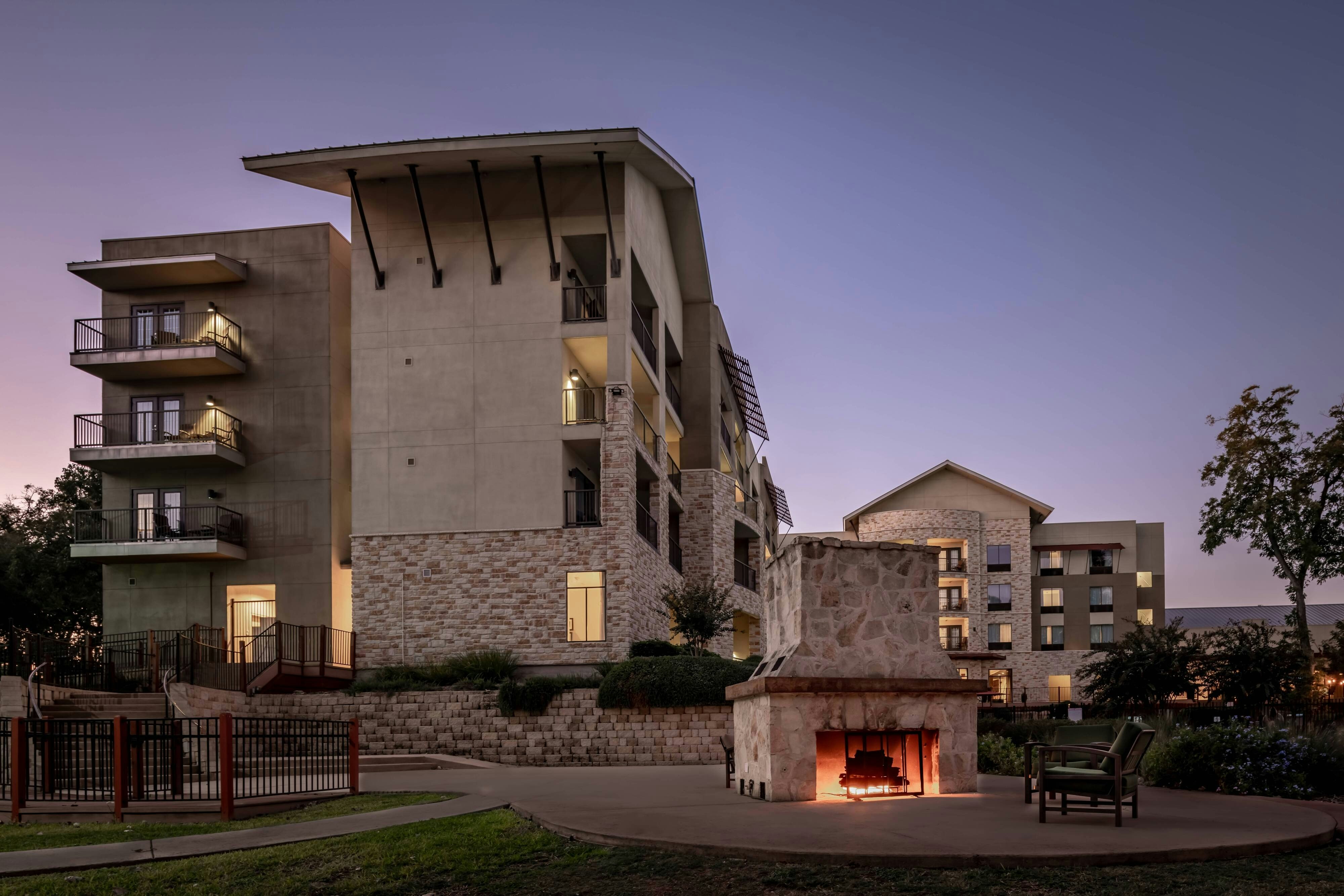 Courtyard New Braunfels River Village in NEW BRAUNFELS - TX
