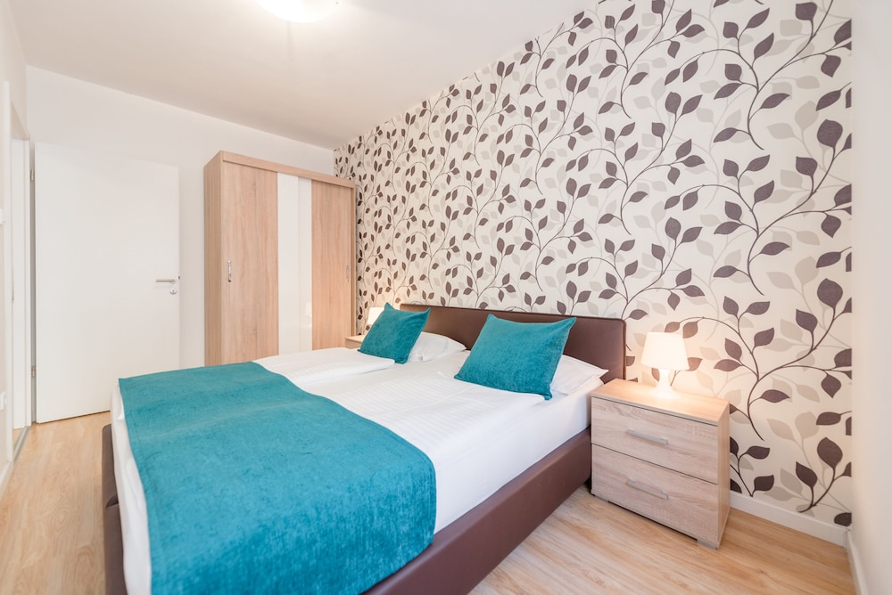 Apartment, 1 Single and 2 Double Beds