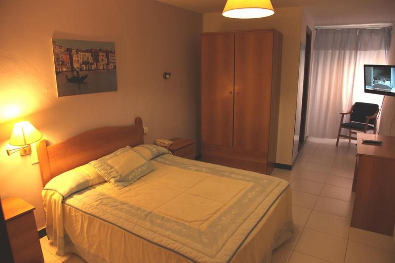 Hotel El Emigrante 20/42
