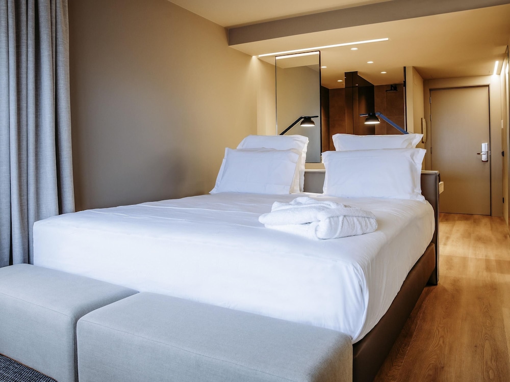 غرفة بريفيليج بسرير كينج، Mercure Fatima 6/10