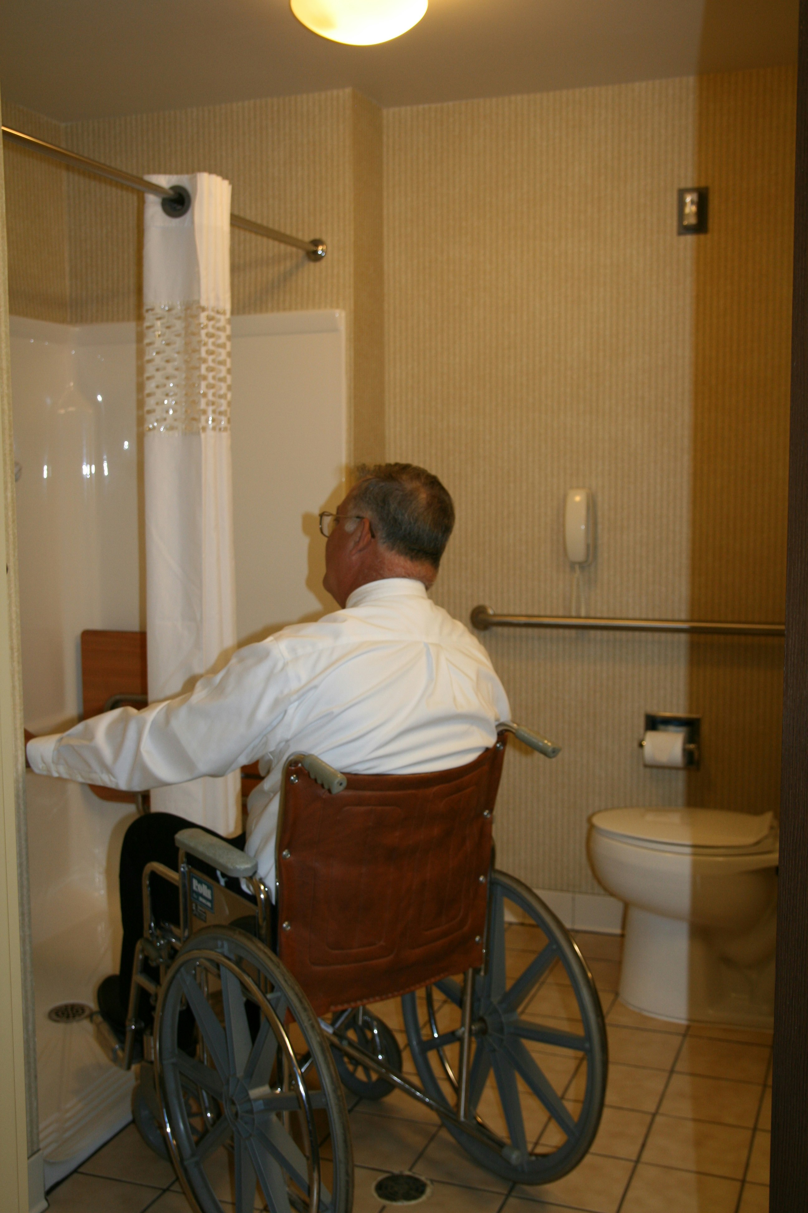 Hampton Inn Marshall, MI 8/40