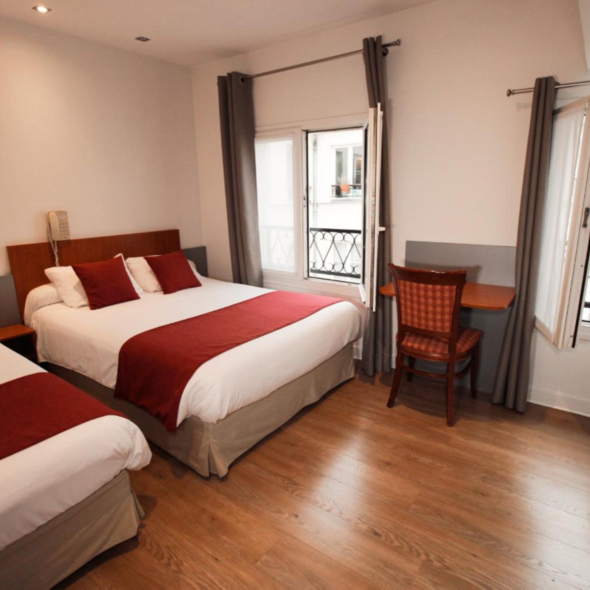 Room, Triple