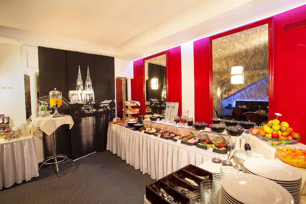 Centro Hotel Royal 30/33