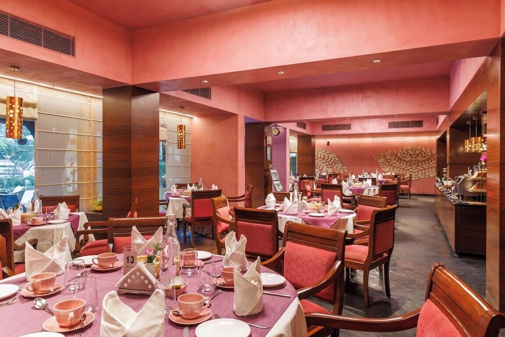 Hotel Hilltone 34/50