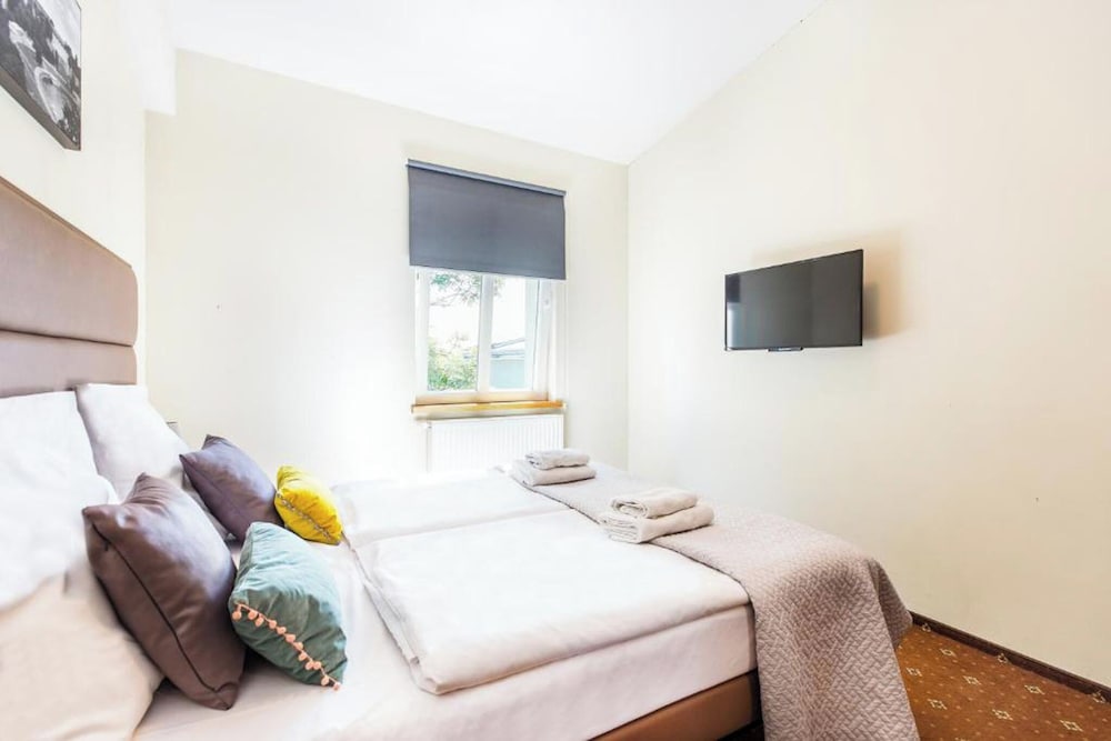 Aparthotel Old Town 7/30