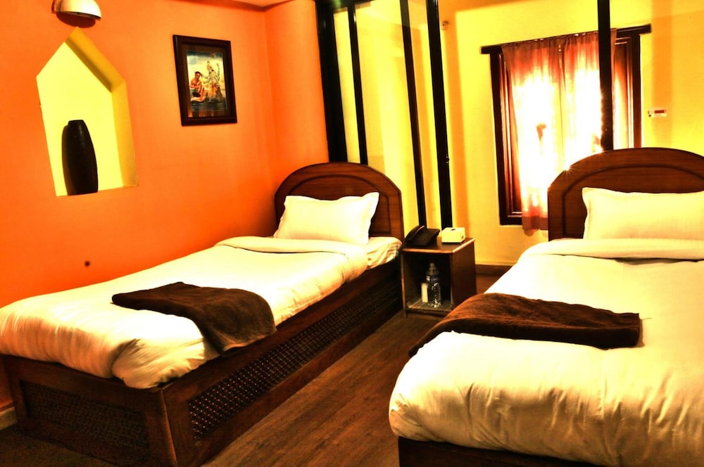 Siddhi Home & Restaurant 23/45