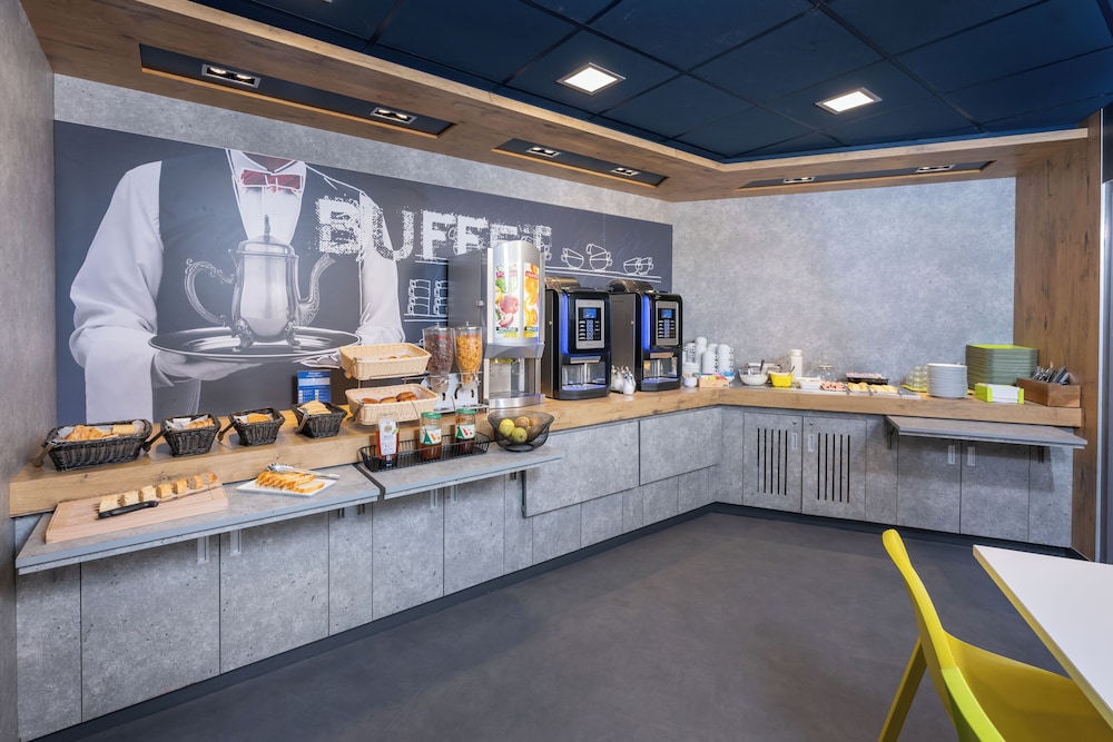 IBIS BUDGET LYON CALUIRE CITE INTERNATIONALE 33/57