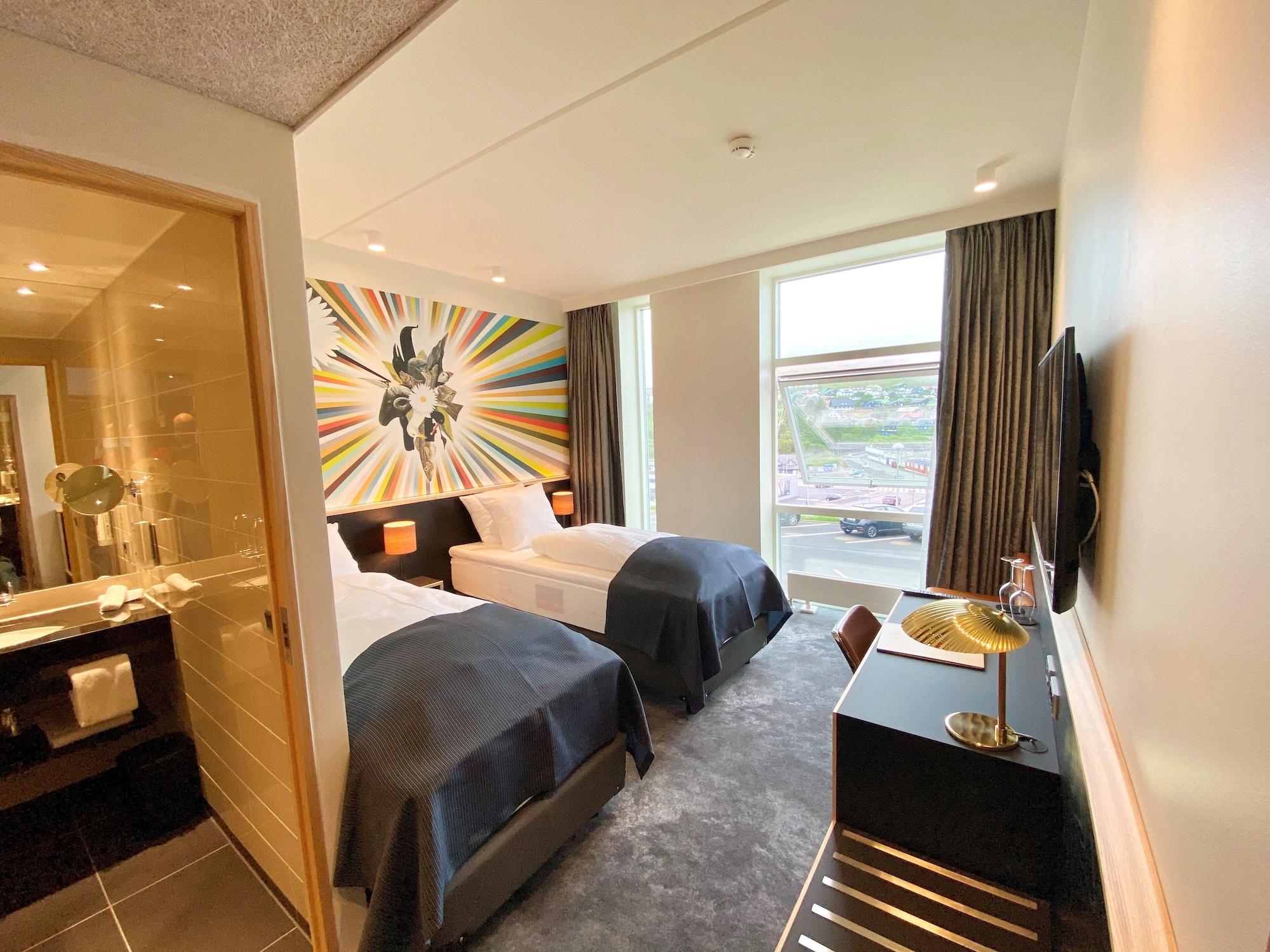 Standard, Twin Beds