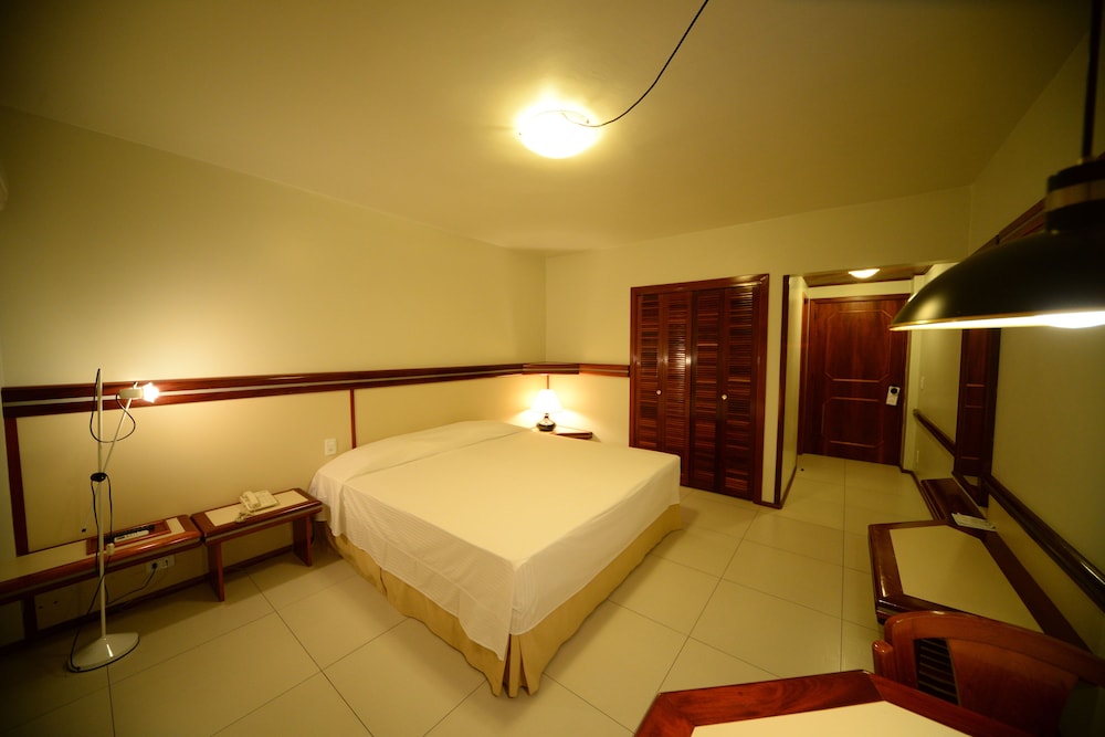 HOTEL AGUAS CLARAS 36/50