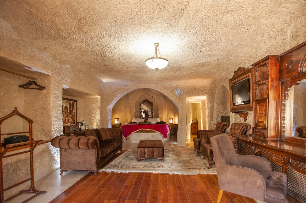 Ottoman Cave Suites 54/77